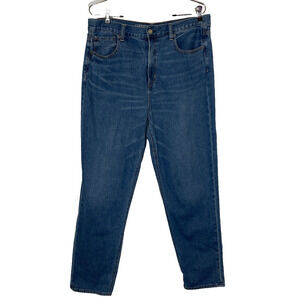 Women's 14 American Eagle Blue Straight Leg Cotton Blend Mom Jeans